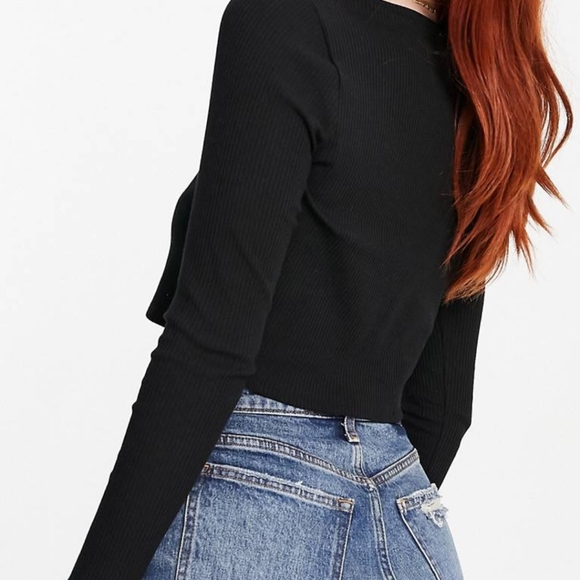 🥝2 for $10 Cropped button up top - Picture 2 of 2